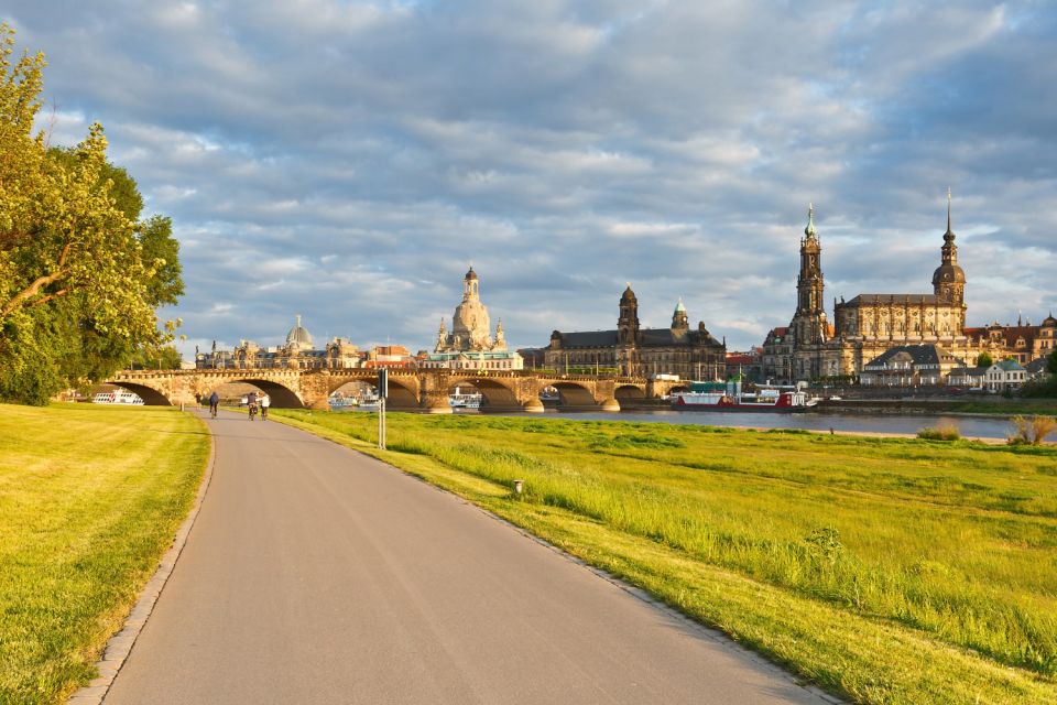 Scavenger Hunt From Dresden to Pillnitz by Bike - Practical Information and Booking