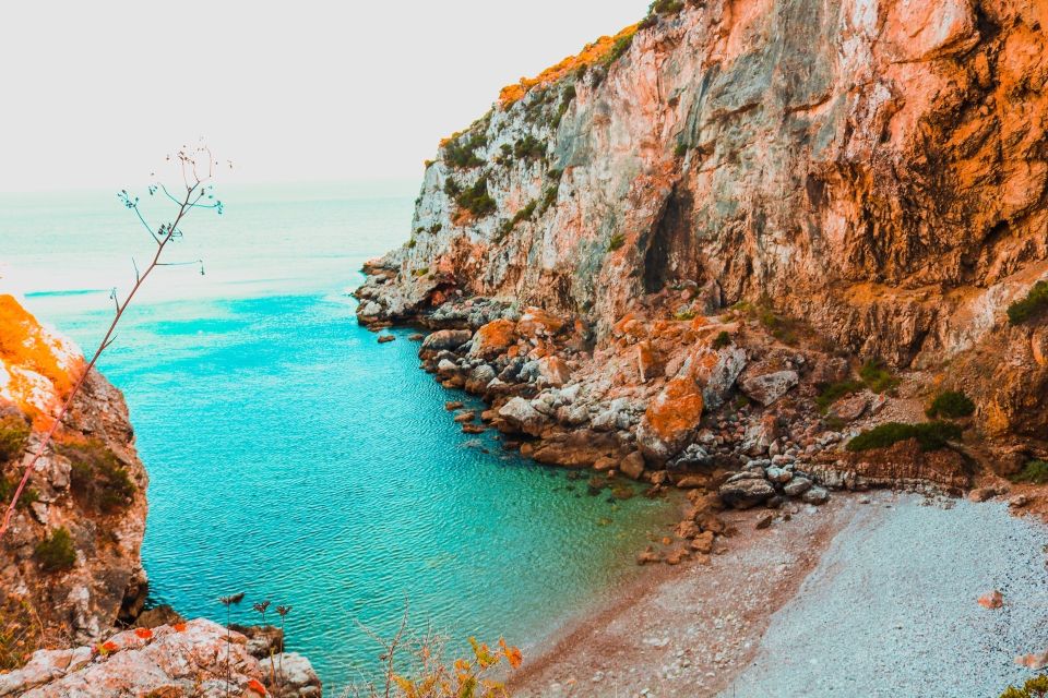 Sesimbra: Arrábida Secret Beaches&Caves Boat Tour Snorkeling - Meeting Point