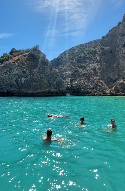 Sesimbra: Secret Bays and Beaches Boat Tour With Snorkeling - Amenities and Inclusions