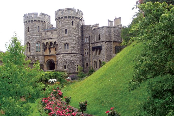 Simply Windsor Castle Tour From London With Transportation and Audio Guides - Return Time and Group Size