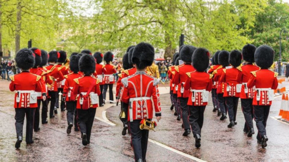 Skip the Line Westminster Abbey & Guard Change - Inclusions and Benefits