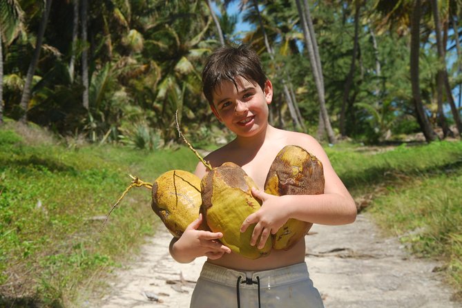 Small Group Snorkeling, Sharks & Rays Encounter At Punta Cana - Tour Group Size