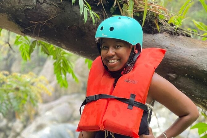 Small-Groups El Yunque Rainforest Tour 8 & 11 Am With Transport - Frequently Asked Questions