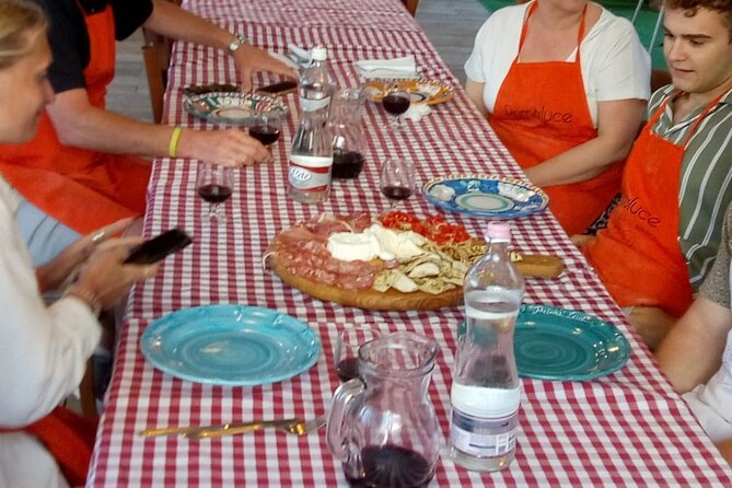 Sorrento Pizza Class With Wine, Limoncello and Transfer Included - Professional Pizza Chef Instruction