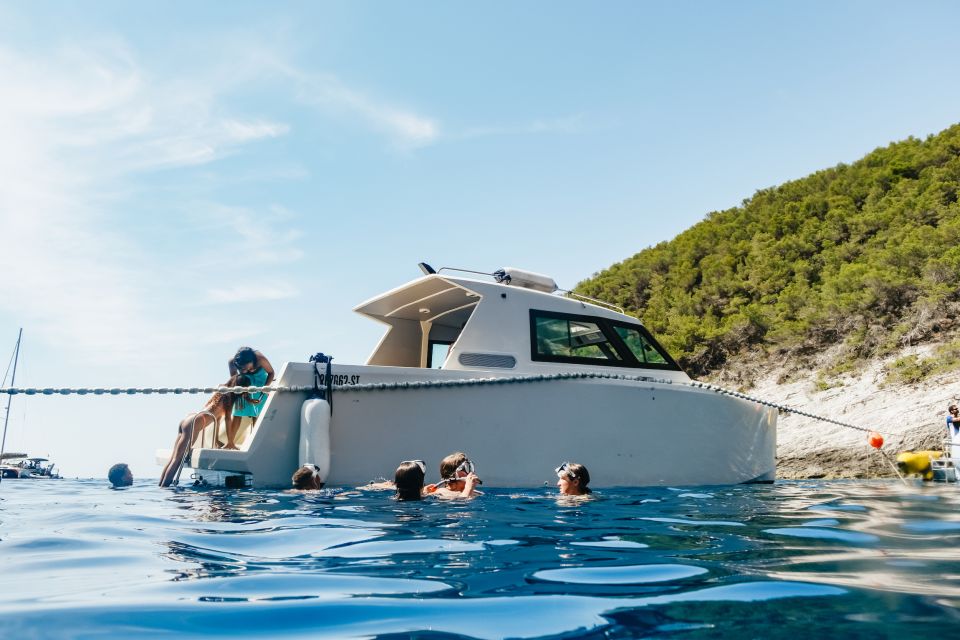 Split: Blue Cave, Vis & Hvar Full-Day Trip by Speedboat - Meeting Point and Departure