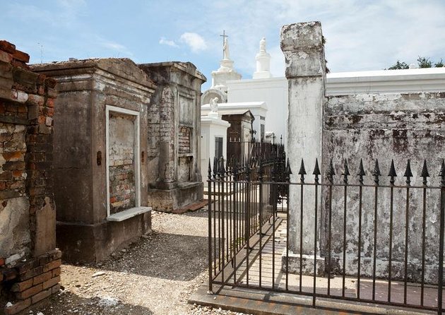 St. Louis Cemetery No. 1 Official Walking Tour - Positive Traveler Feedback