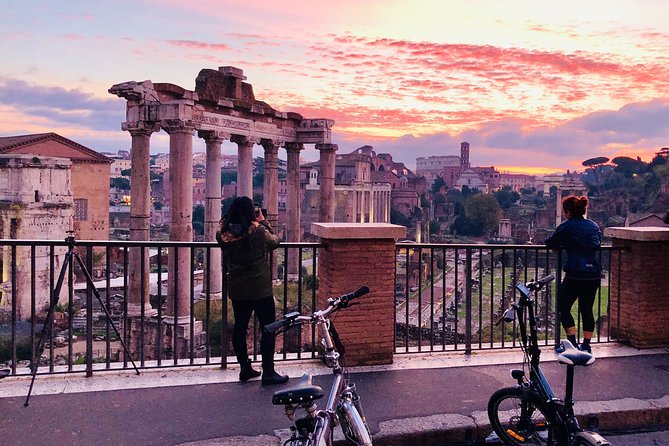 Sunrise in Rome: Small-Group E-Bike Tour With Italian Breakfast - Trevi Fountain Finale