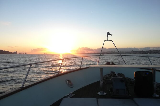 Sunset Cruise Lisbon | VIP Yacht Lisbon Party - Highlighted Review