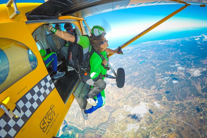 Tandem Skydiving 15,000ft - W/ Shuttle From Faro - Safety Precautions