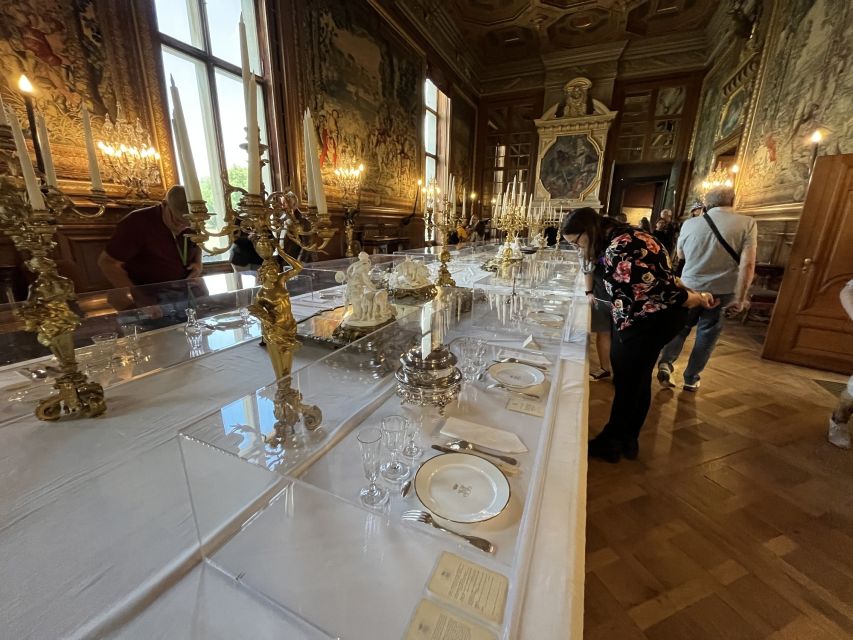 The Great Stables of Prince De Condé & Chantilly Palace - Inclusions and Tour Details