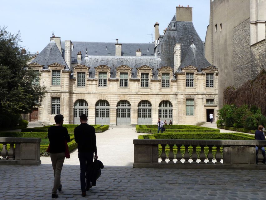 The Marais Morning Walk & Breakfast - Free Cancellation Policy