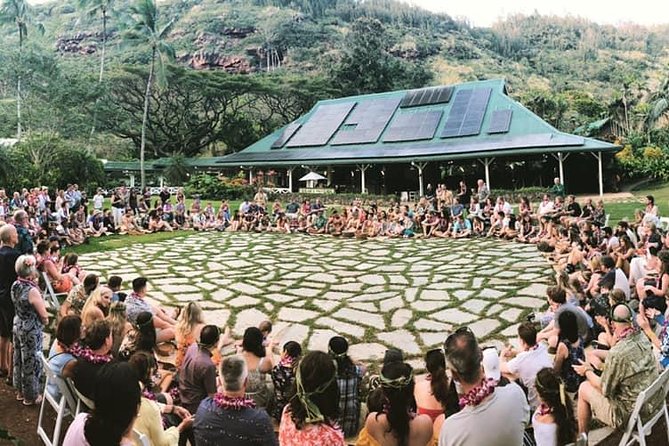 Toa Luau at Waimea Valley - Dining and Refreshments