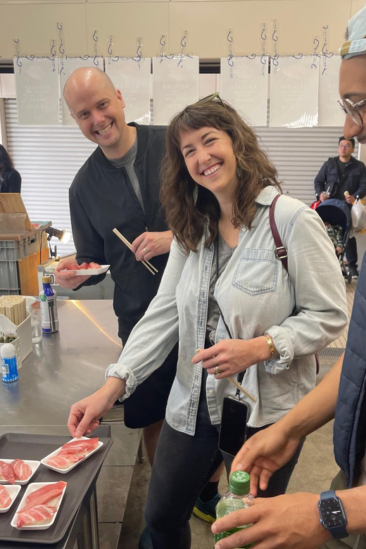 Tokyo Old Fish Market Food Tour - Tsukiji Fish Market - Group Size and Language