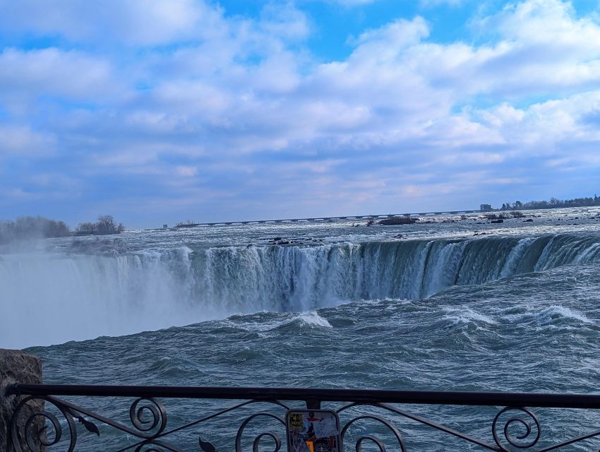 Toronto: Niagara Falls Evening Tour With Cruise and Dinner - Maple Syrup Tasting