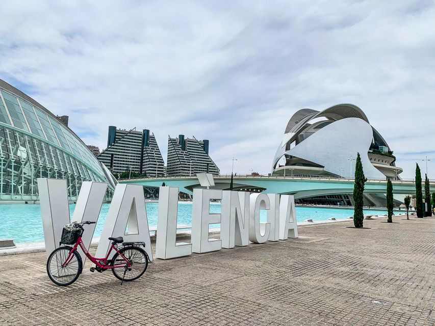 Valencia: City Highlights Guided Bike Tour - Bike Rentals