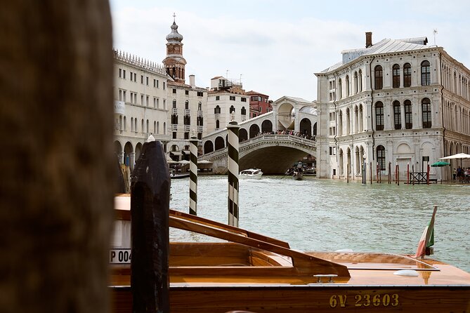 Venice Art Walking Tour With Traditional Spritz and Gondola Ride - Cultural Introduction to Venice