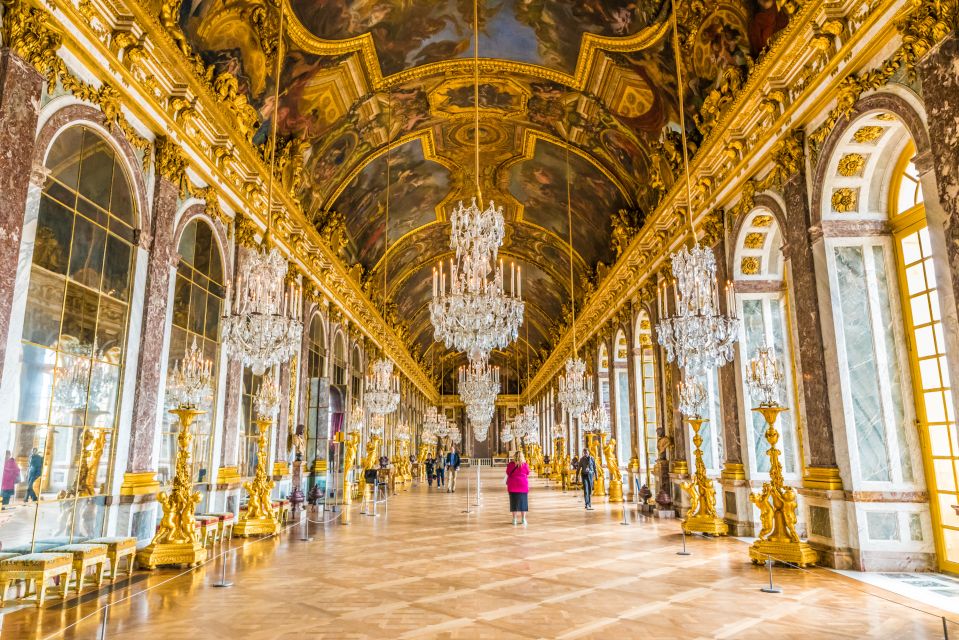 Versailles: Guided Versailles Palace Tour and Gardens Option - Inclusions and Meeting Point