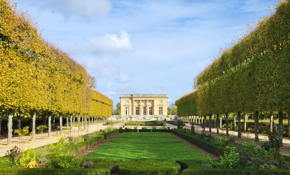 Versailles Palace & Marie-Antoinettes Estate Private Tour - Frequently Asked Questions