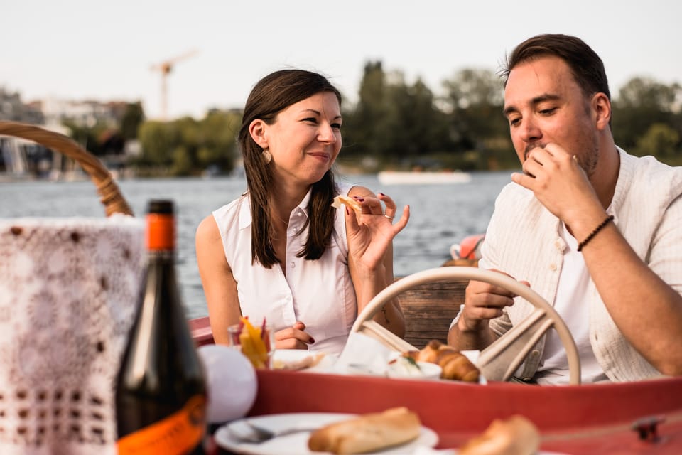 Vienna: Retro Boat Tour on the Danube River With Picnic - Cancellation Policy