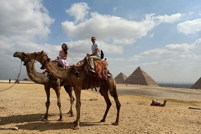 VIPTOUR Giza Pyramids ,Saqqara Step Pyramids & Memphis Old City - Getting to the Tour