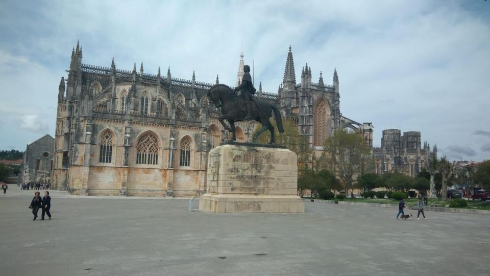 Visit the Caves of Mira De Aires, Fatima, Batalha and Obidos - Recap