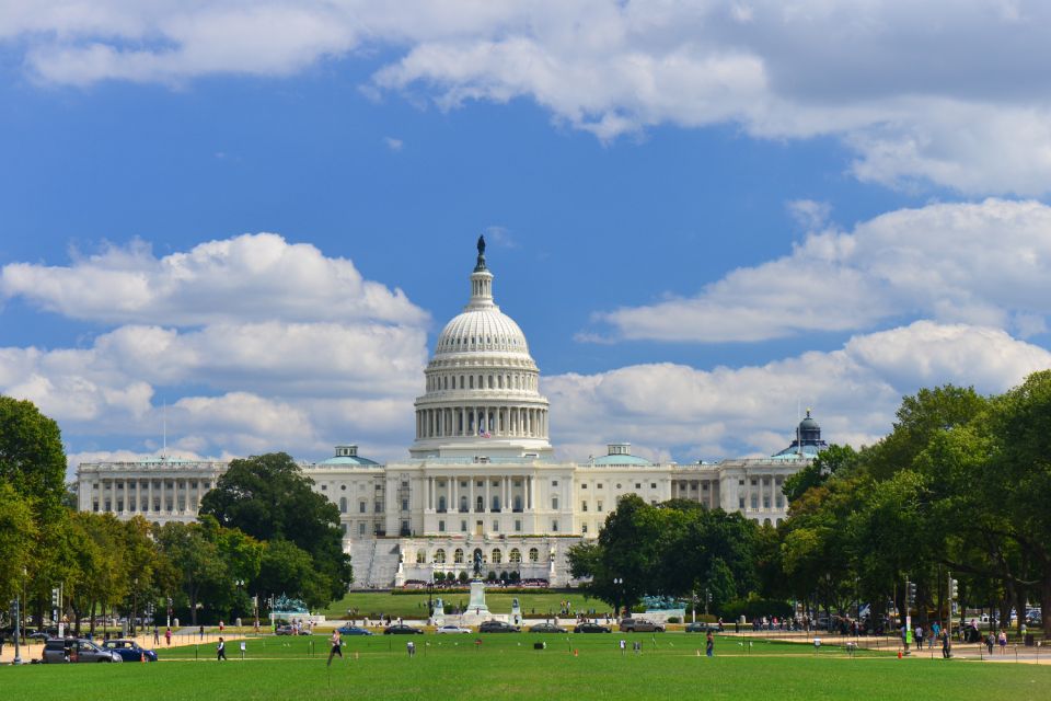 Washington DC: Iconic Monuments Driving & Walking Tour - Engaging Storytelling Experience