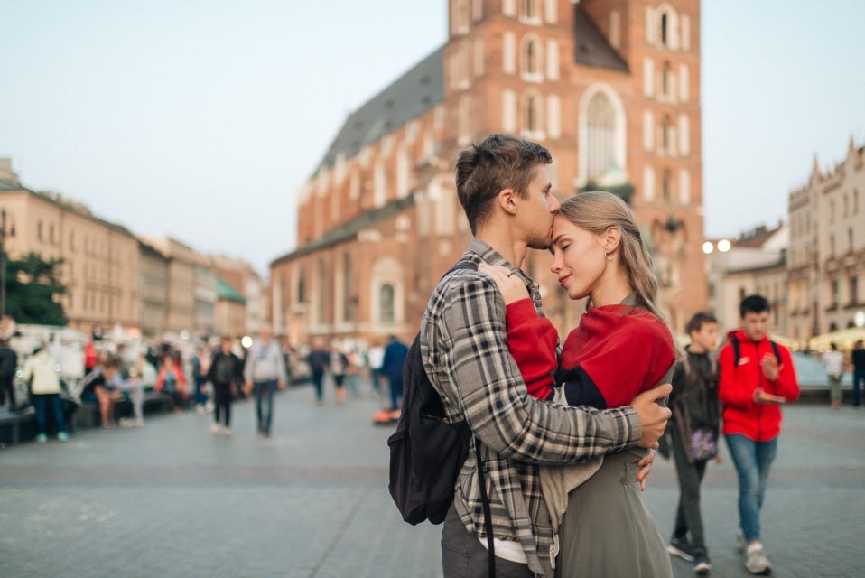 Wawel Castle & Cathedral Skip the Line Small Group Tour - Booking and Cancellation Policy