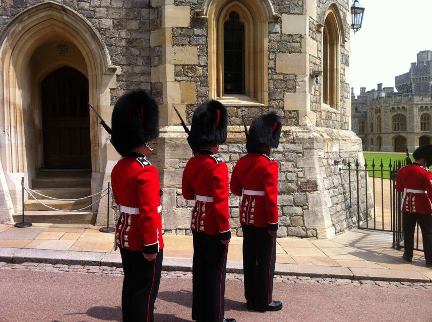 Windsor Castle Hampton Court Palace Private Tour With Ticket - Henry VIIIs Apartments and Kitchens