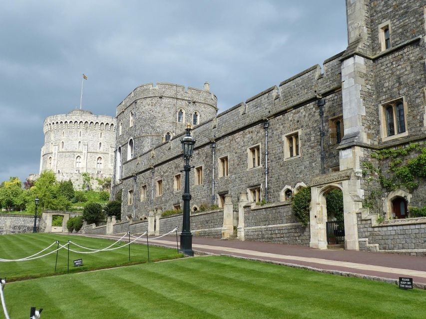 Windsor Castle Private Tour With Admission - Additional Guide Services