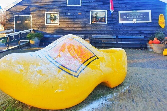 Zaanse Schans & Volendam Small-Group Tour From Amsterdam (7 Pax) - Discovering Volendams Traditions