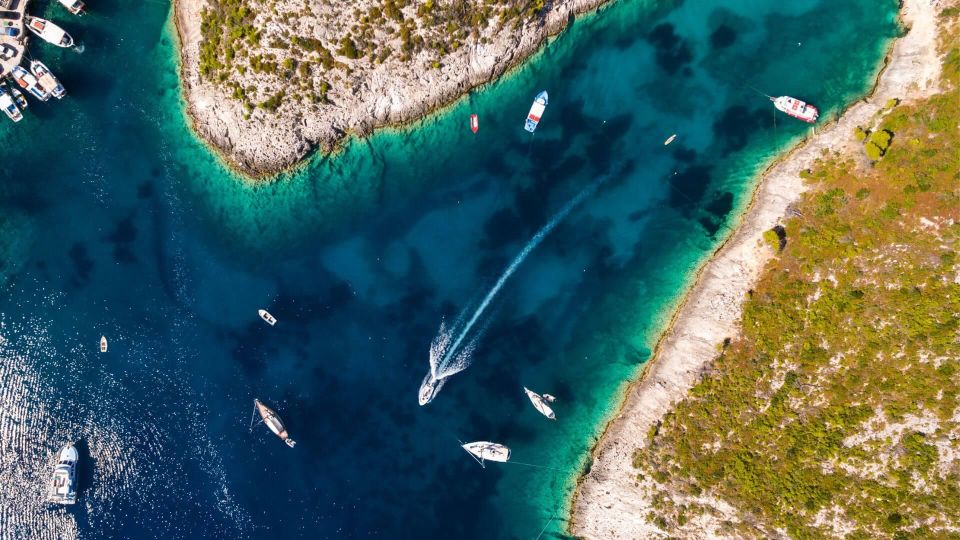 Zakynthos: Panoramic West Zakynthos Private Tour - Boat Cruise and Swimming