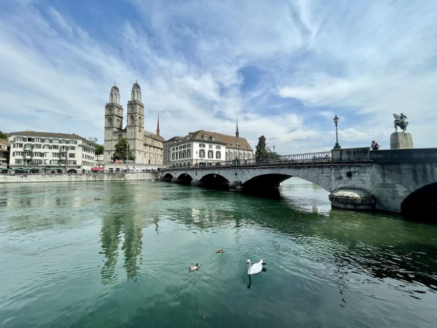 Zurich: City Sightseeing Tour With Lake Cruise - Tour Duration and Inclusions