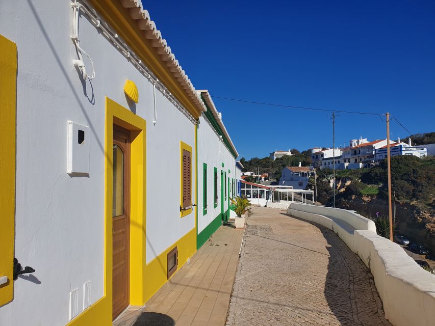 Algarve: Carvoerio and Benagil Walking Tour and Cruise - Important Considerations