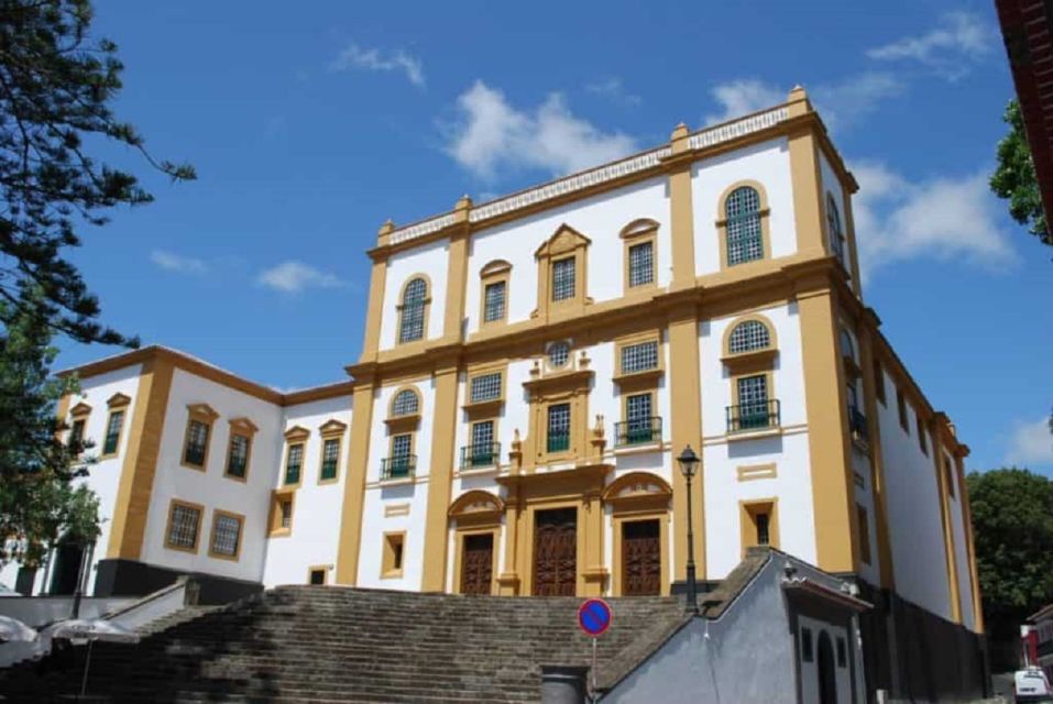 Angra Do Heroísmo: Walking Tour With Local Pastry and Coffee - Enjoy Local Pastry and Coffee