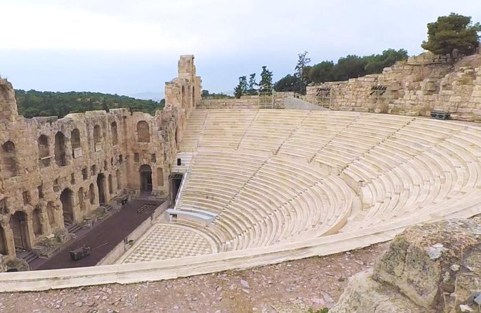 Athens Private Walking Tour: Acropolis Monuments, Plaka and Local Food - Tour Reviews