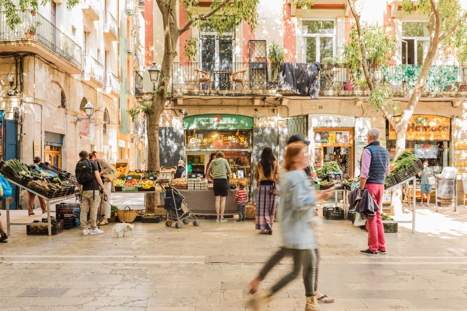 Barcelona: Explore the Gothic Quarter With a Local - Maximizing Your Barcelona Trip