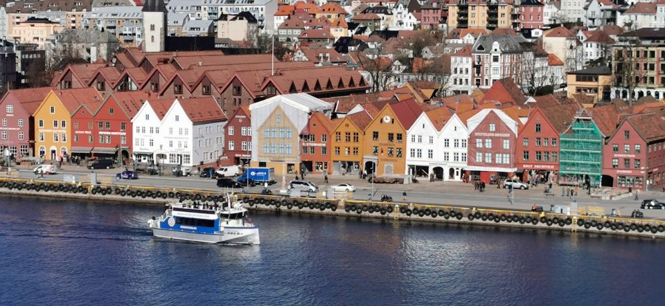 Bergen: Sightseeing Cruise of Bergens Historic Landmarks - Experience Bergen From the Sea