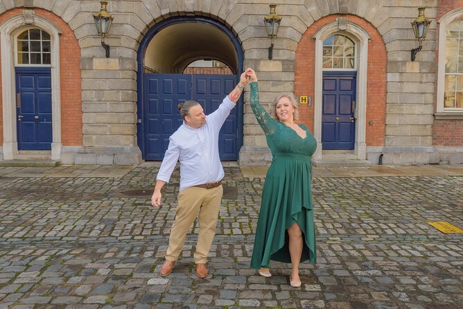 Dublin Love Story: Captivating Couples Photoshoot - Exploring the City Together