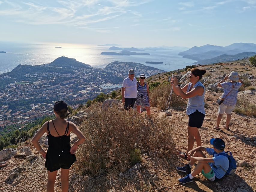 Dubrovnik: Panorama Tour With Free Time in the Old Town - Explore the Old Town