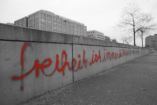 East Berlin: City of Shadows - Small Group 3-Hour Tour - Alexanderplatz Demonstrations