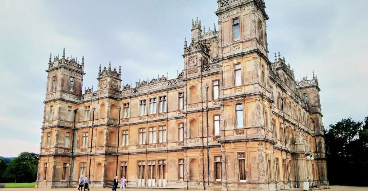 From London: Day Trip to Downton Abbey, Oxford and Bampton - Touring Highclere Castle