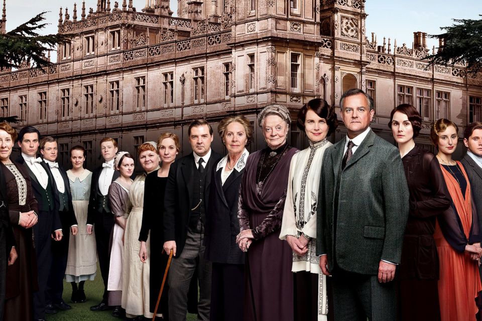 From London: Downton Abbey and Village Coach Tour - Additional Information