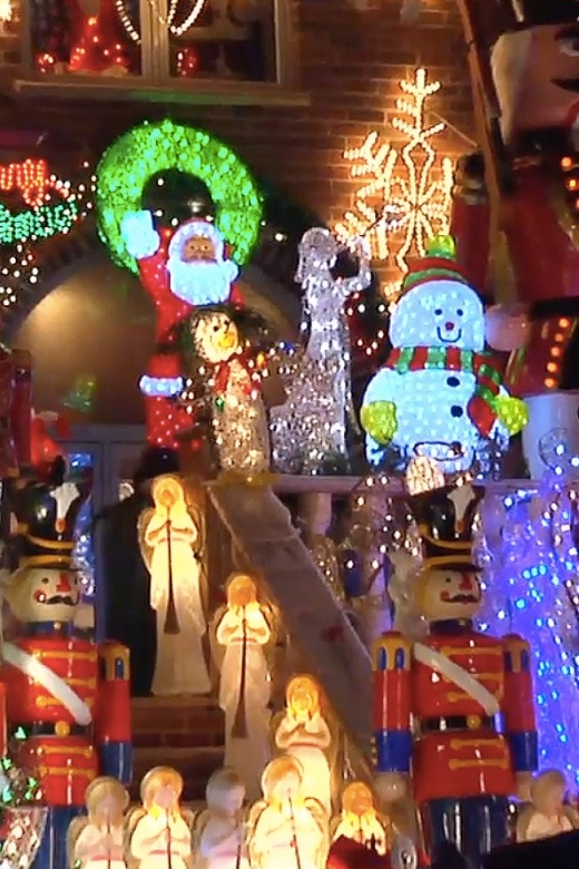 From Manhattan: Dyker Heights Holiday Bus Tour - Tour Availability and Booking