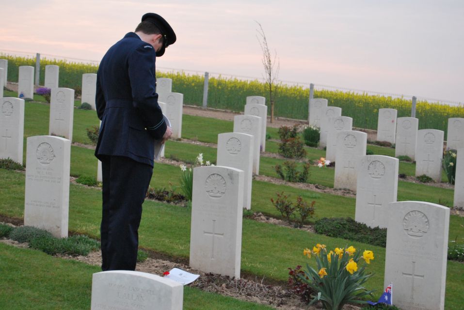 From Paris: WWI Somme Battlefields Full-Day Tour - Paying Respects to the Fallen