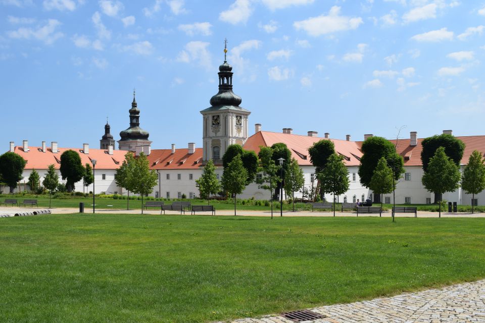 From Prague: Half-Day Coach Tour to Kutná Hora - Booking and Cancellation