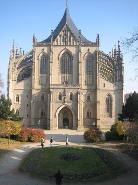 From Prague: Kutna Hora Walking Tour & St. Barbara Cathedral - Experiencing the Sedlec Ossuary (Bone Chapel)