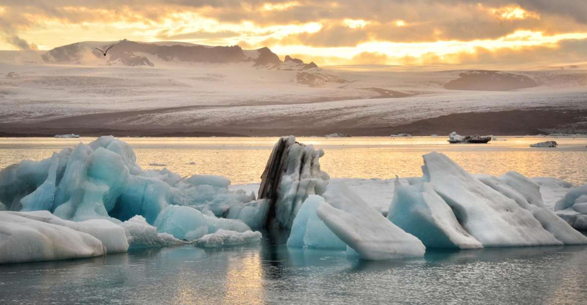 From Reykjavik: Glacier Lagoon Small Group Tour - Admiring Fjadrargljufur River Canyon