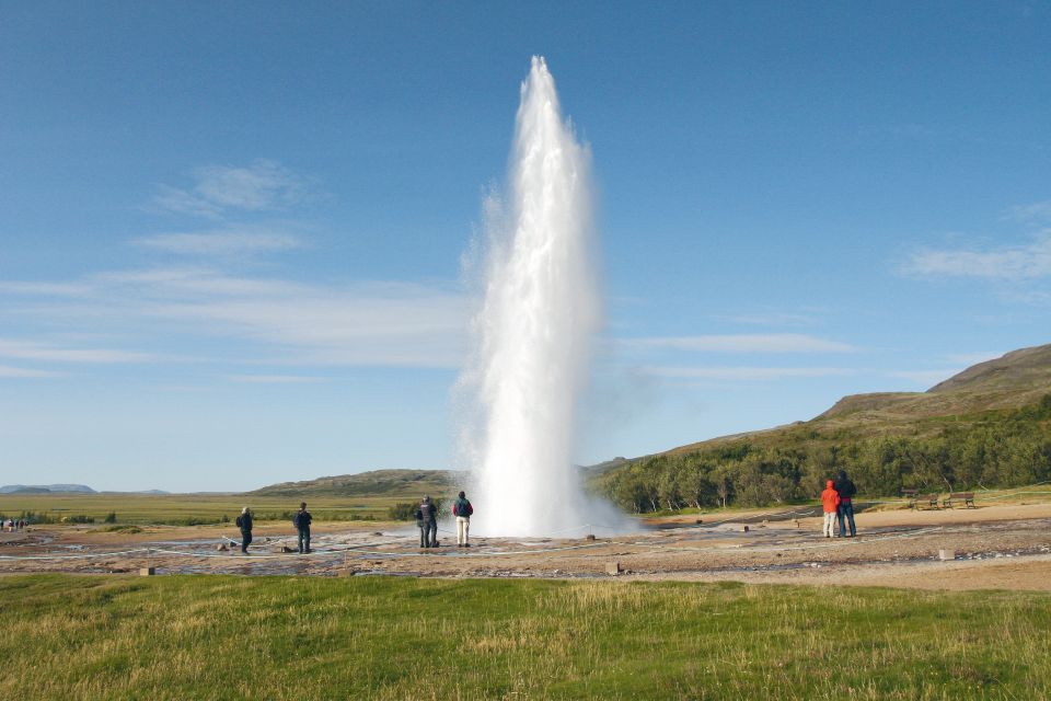 From Reykjavik: Golden Circle and Fontana Geothermal Baths - Frequently Asked Questions