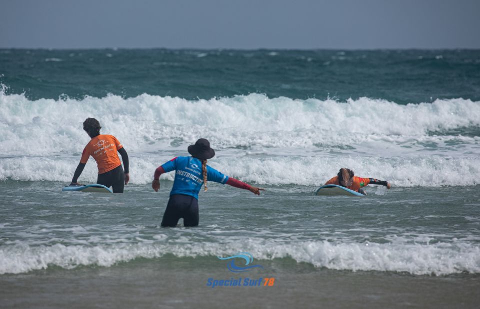 Group Surf Lesson - Instructor Credentials