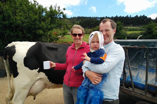 Half-Day Farm Visit and Cow Milking Experience - Booking Process